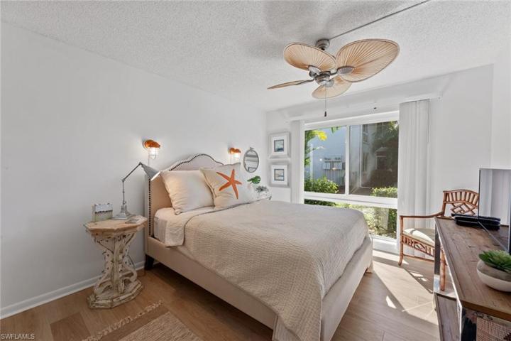 263 Candycane LN # 7, NAPLES FL 34112