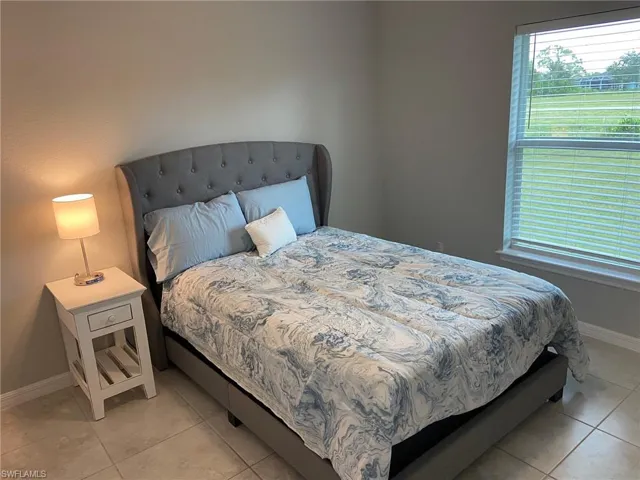 2837 Nw 24th Ave, Cape Coral, Florida 33993