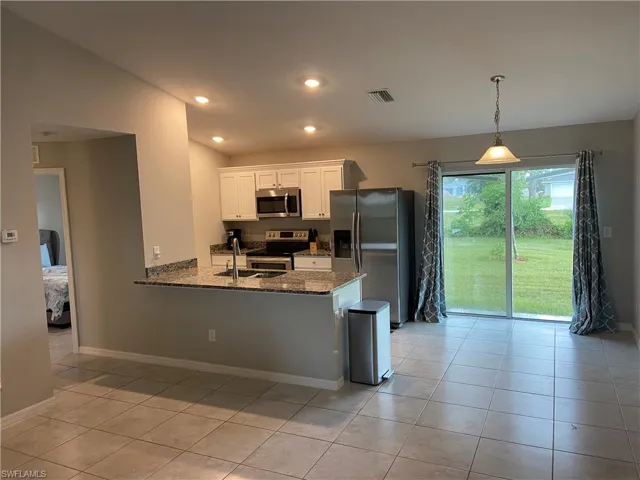 2837 Nw 24th Ave, Cape Coral, Florida 33993