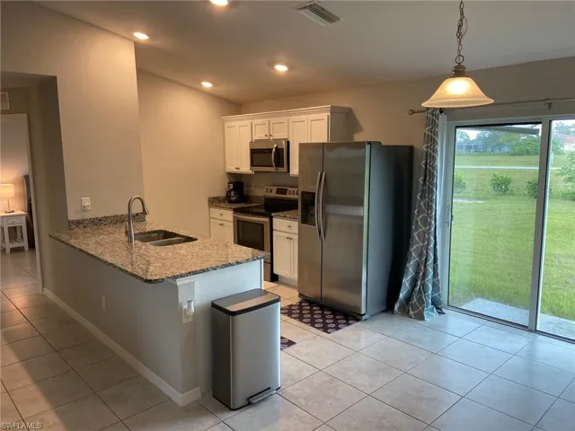 2837 Nw 24th Ave, Cape Coral, Florida 33993