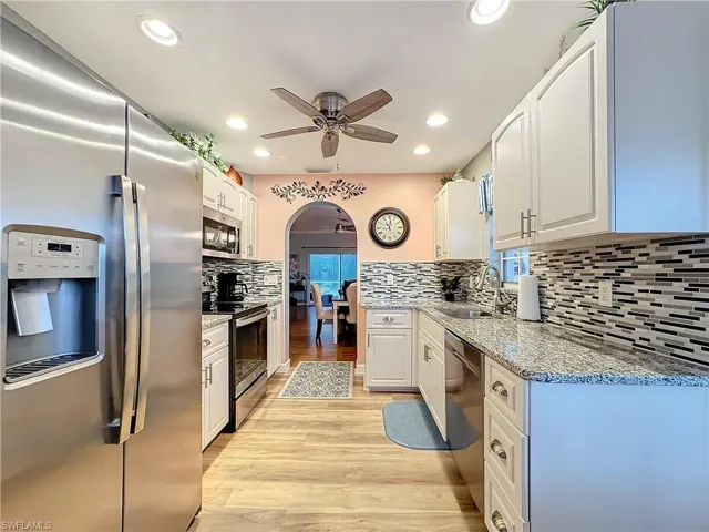 2000  Embarcadero  WAY, North Fort Myers, FL 33917