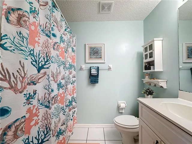 2000  Embarcadero  WAY, North Fort Myers, FL 33917