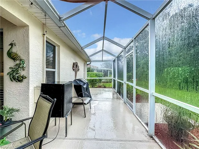 2000  Embarcadero  WAY, North Fort Myers, FL 33917