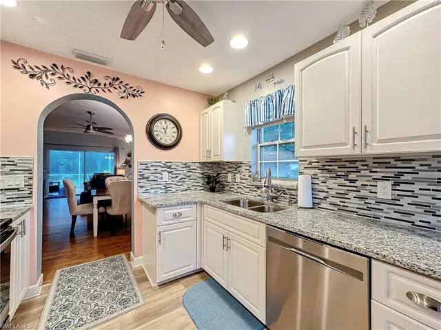 2000  Embarcadero  WAY, North Fort Myers, FL 33917