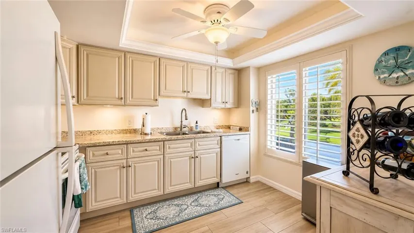 7430  Lake Breeze  DR, Fort Myers, FL 33907
