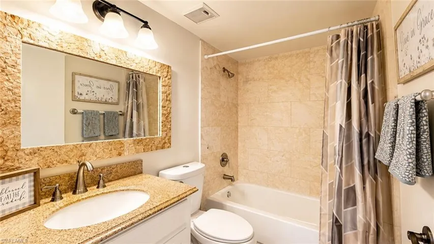 7430  Lake Breeze  DR, Fort Myers, FL 33907