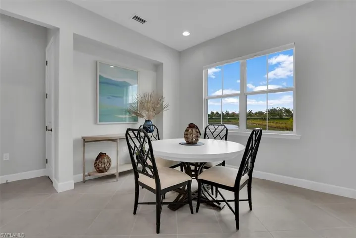 7124  Saona  CT, Naples, FL 34113