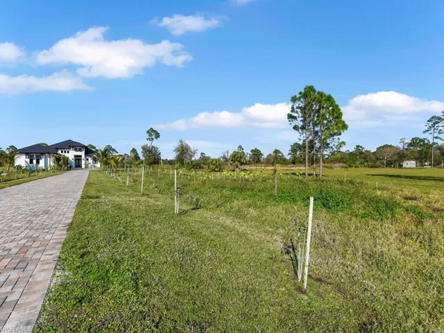 View of yard featuring a rural view