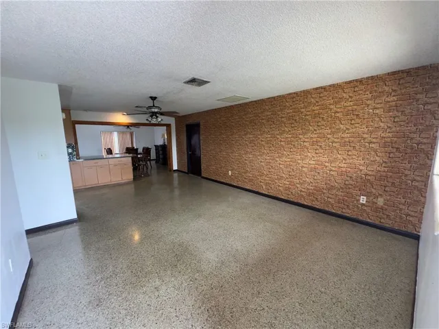 23 W Corkscrew  BLVD, Clewiston, FL 33440