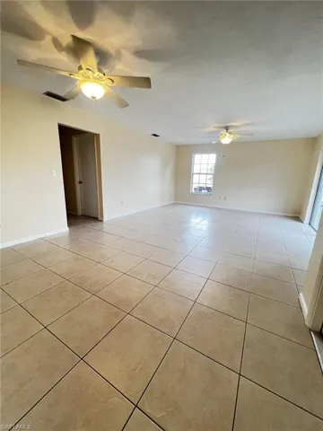 609 Se 23rd Pl 1, Cape Coral, Florida 33990