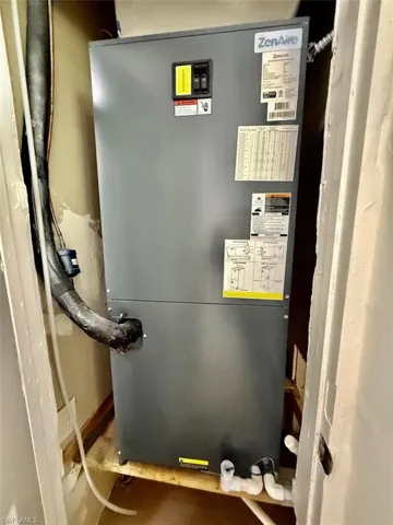 Utility room with heating unit