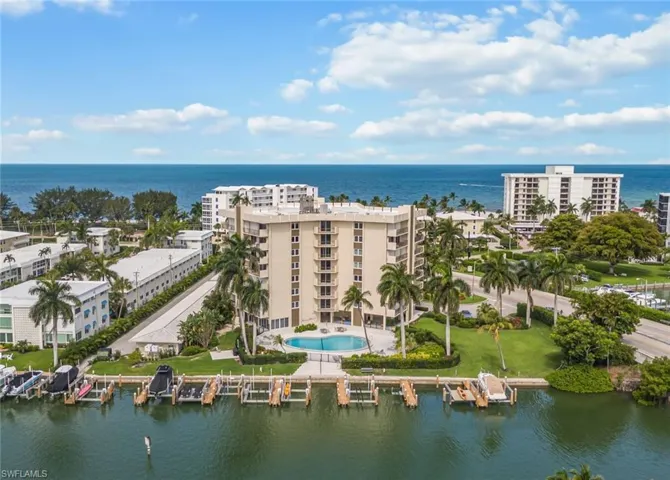 2150 Gulf Shore Blvd N 411, Naples, Florida 34102