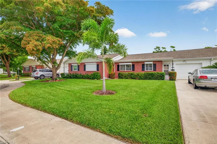 6913 Birdie Way, Fort Myers, Florida 33919