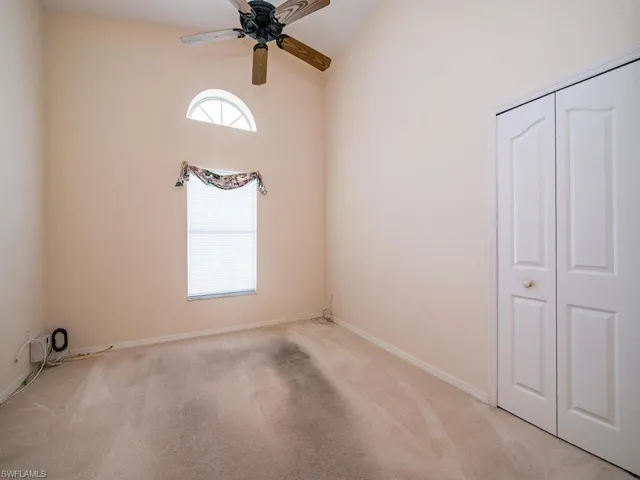 8093  San Vista  CIR, Naples, FL 34109