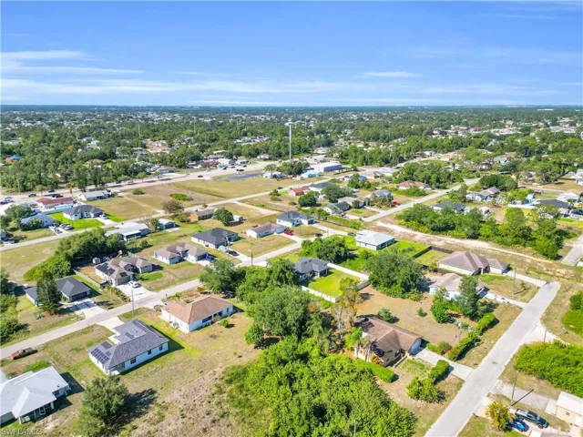 Aerial view with a residential view
