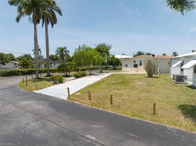 130 Dawn St, Fort Myers, Florida 33908