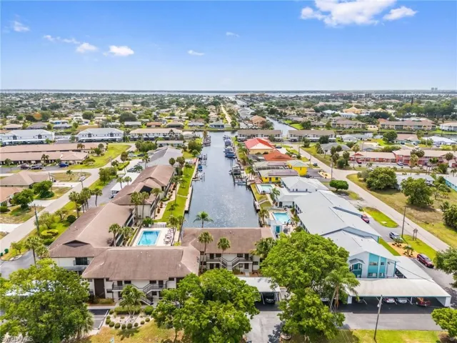 3935 Country Club Blvd 22, Cape Coral, Florida 33904