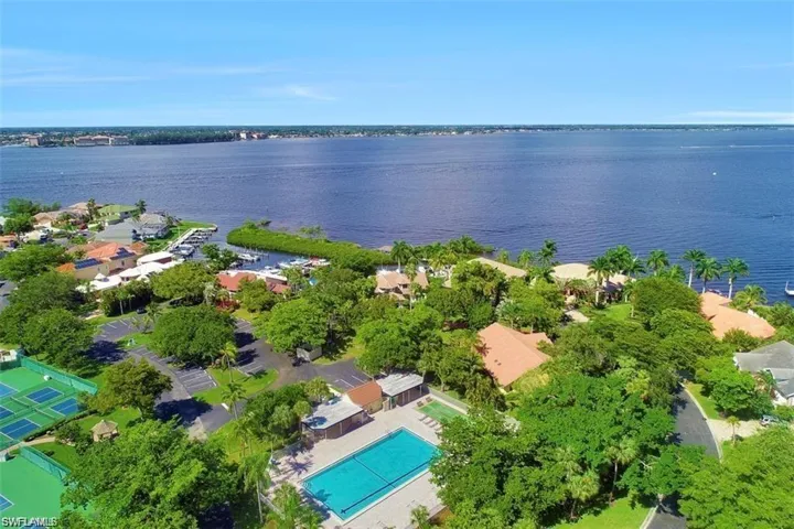 Caloosa Y&R Club is a quiet, upscale, established community perfectly situated for maximum enjoyment of your tropical lifestyle