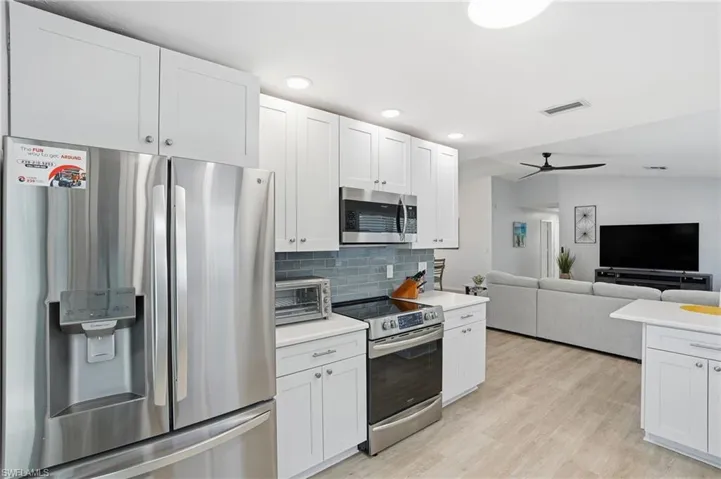 595  109th N AVE, Naples, FL 34108