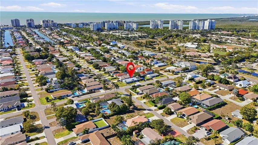 595  109th N AVE, Naples, FL 34108