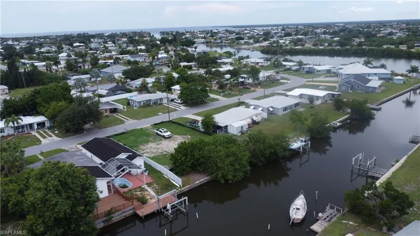115 Poinsettia Cir Ne, Port Charlotte, Florida 33952