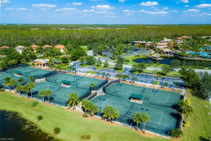 Paseo Tennis Courts