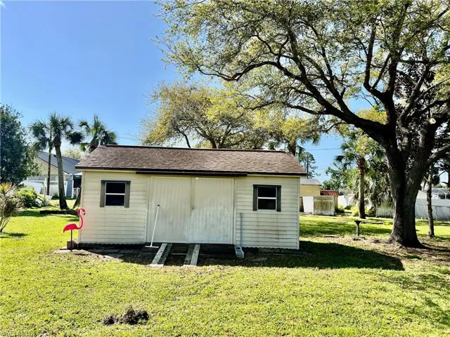 12 X 20 shed with electric.