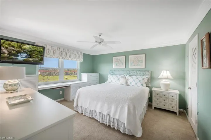 37  High Point E CIR, Naples, FL 34103