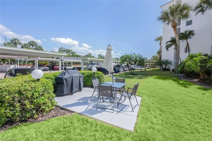 37  High Point E CIR, Naples, FL 34103