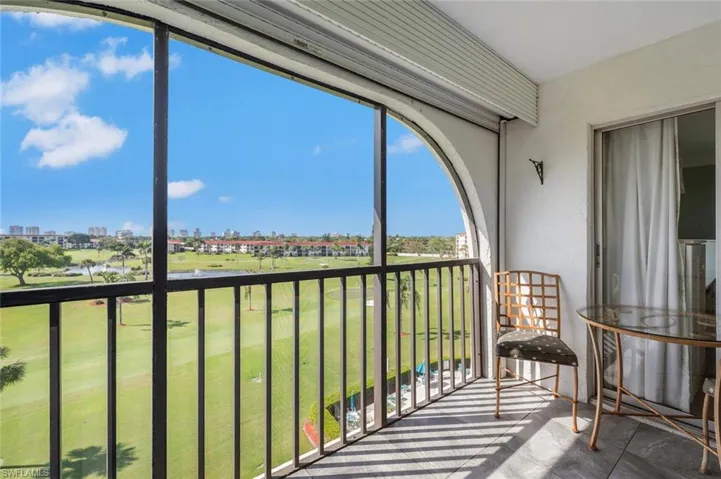 37  High Point E CIR, Naples, FL 34103