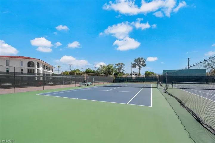 37  High Point E CIR, Naples, FL 34103