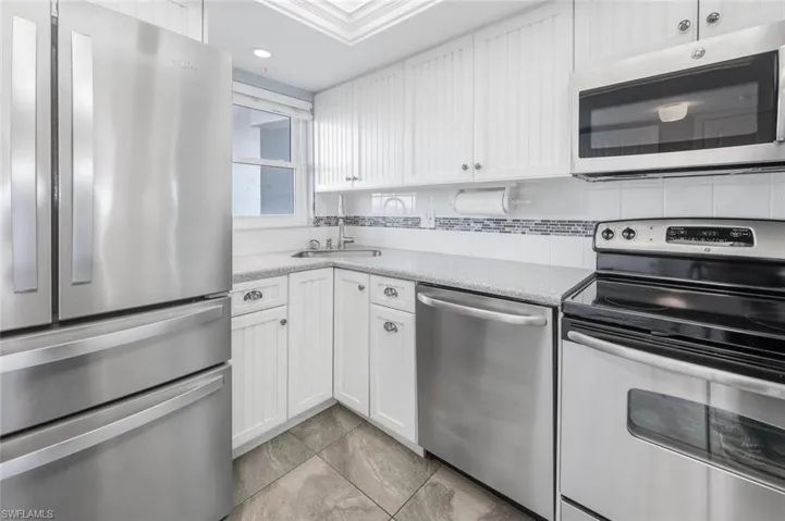 37  High Point E CIR, Naples, FL 34103