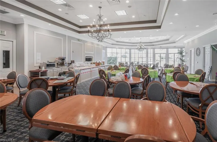 37  High Point E CIR, Naples, FL 34103