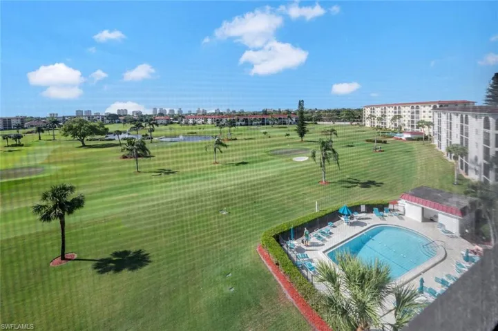 37  High Point E CIR, Naples, FL 34103