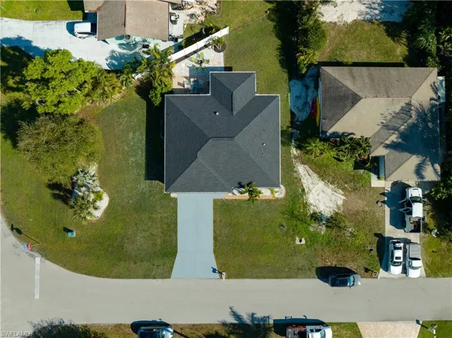Birds eye view of property
