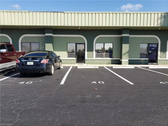 Entrance Unit 40