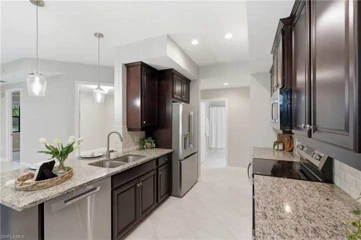 26111 Palace Ln 101, Bonita Springs, Florida 34135