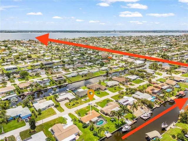 Great location for avid boaters. 5 minutes to the River and Intercoastal waters