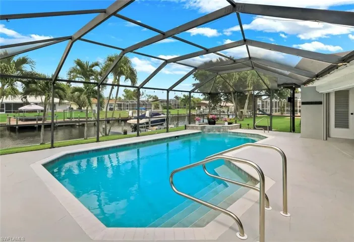 2107 Se 25th Ter, Cape Coral, Florida 33904