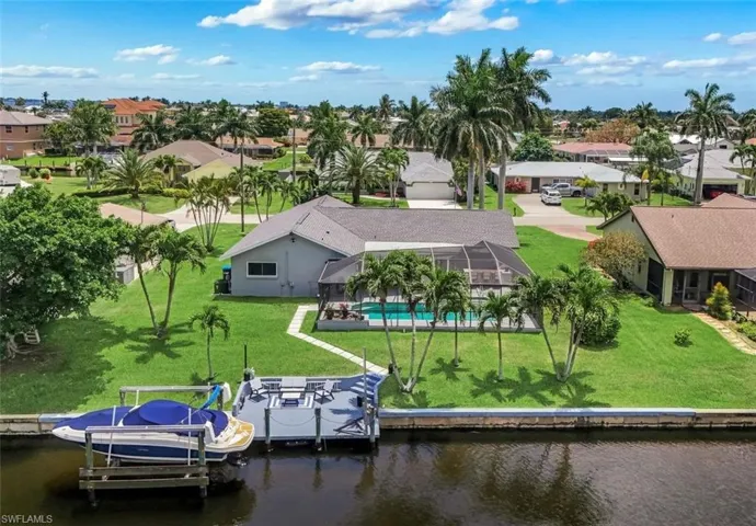 2107 Se 25th Ter, Cape Coral, Florida 33904
