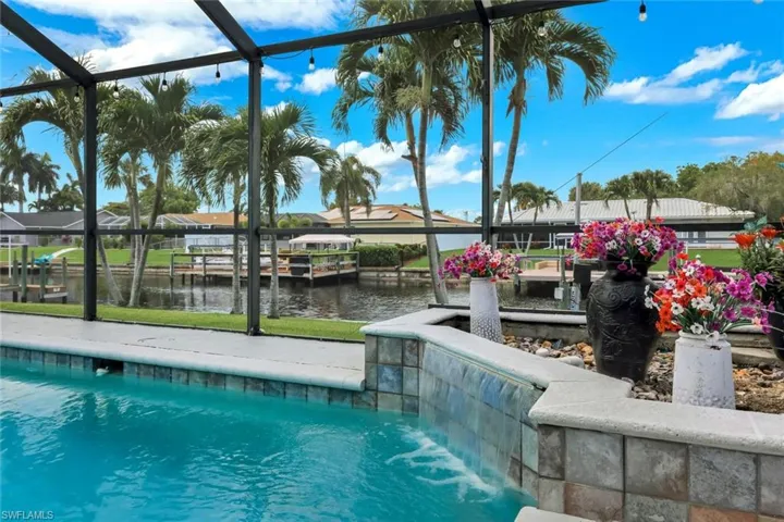 2107 Se 25th Ter, Cape Coral, Florida 33904