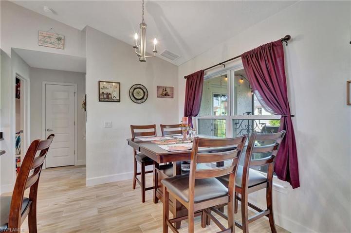 Breakfast nook