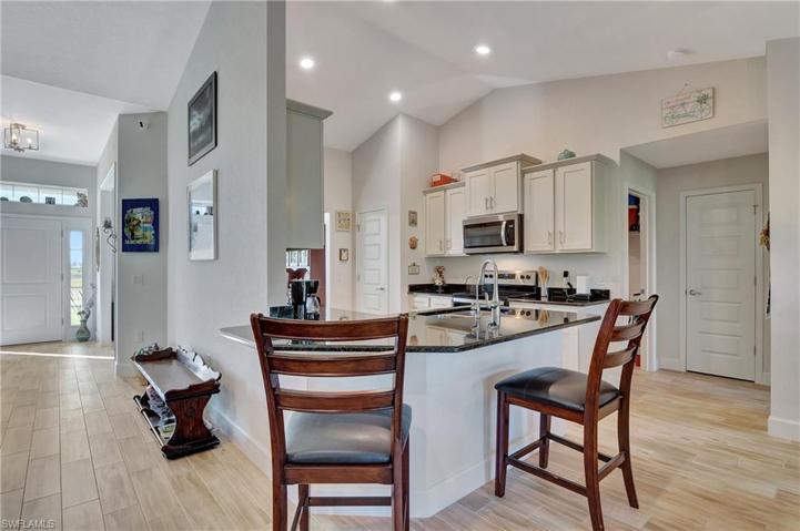 Breakfast bar