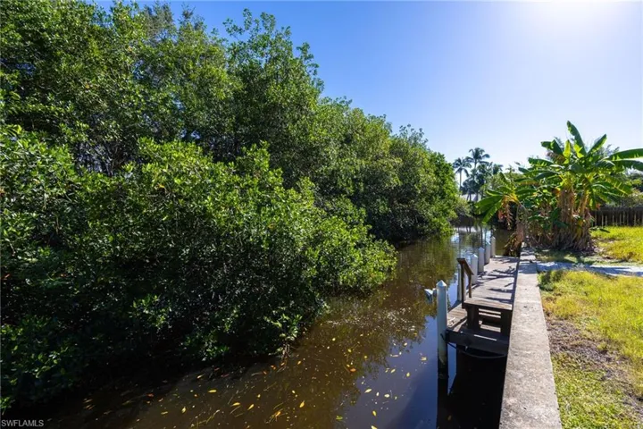 47 River Ct, Naples, Florida 34110