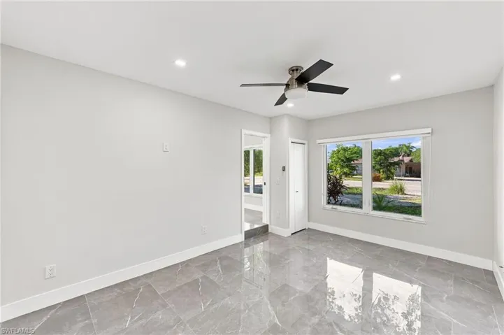 47 River Ct, Naples, Florida 34110