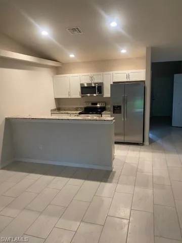 610 Se 13th St, Cape Coral, Florida 33990