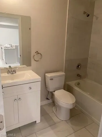 610 Se 13th St, Cape Coral, Florida 33990
