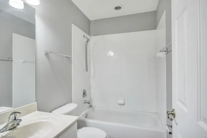 10030  Salina  ST, Fort Myers, FL 33905