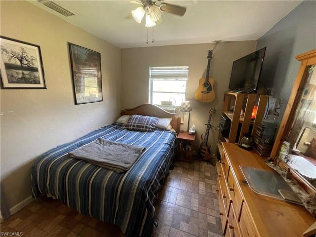 Bedroom 1 continued