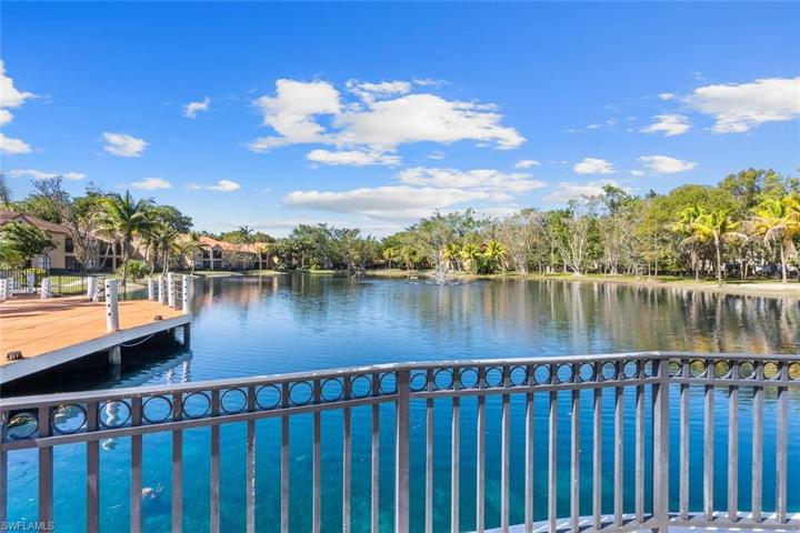 2226 Arbour Walk CIR # 1914, NAPLES FL 34109